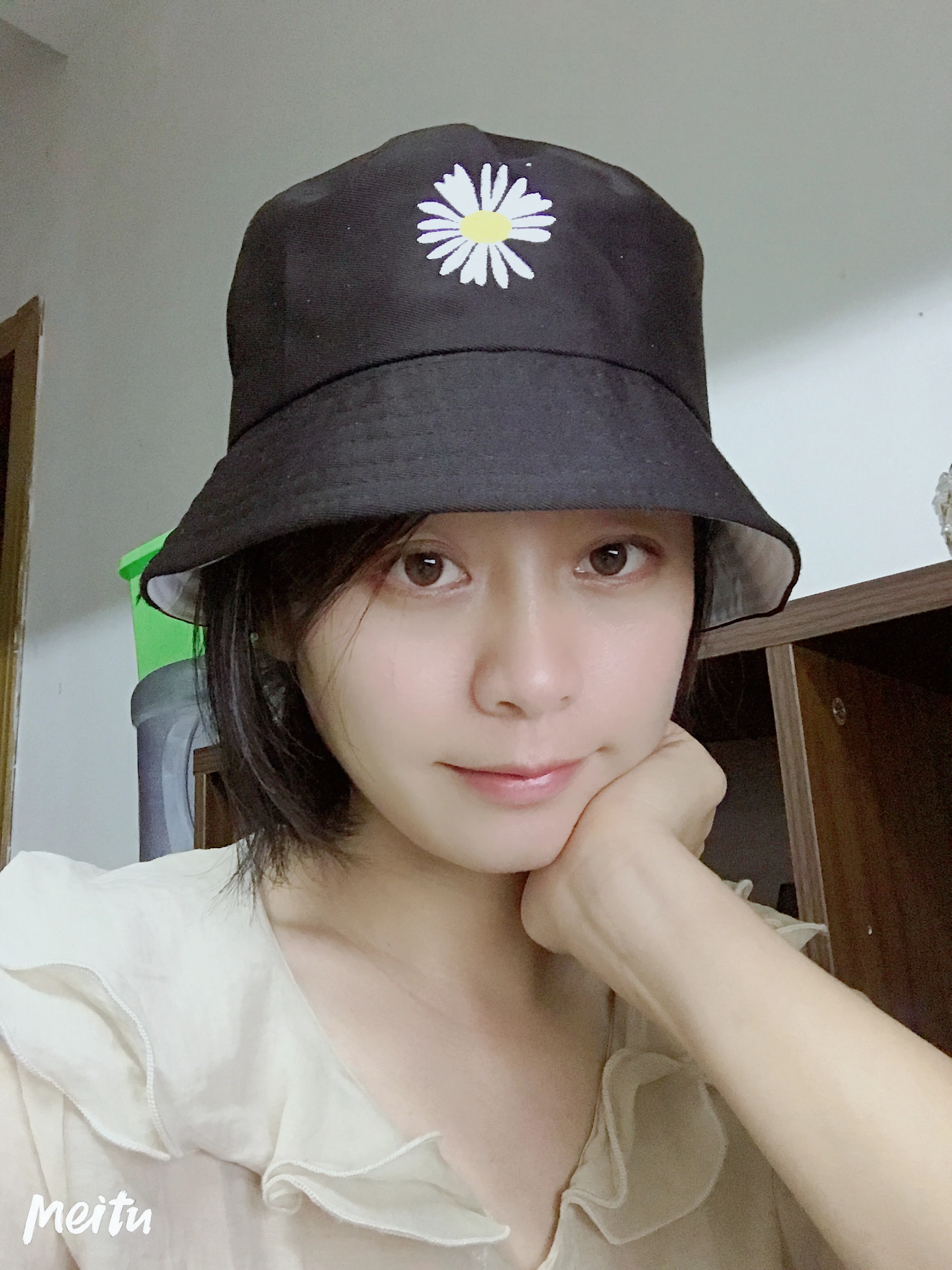

Embroidery flower parent kid Summer Bucket Hat double side use sun hat Beach UV Protection Round Top Sunscreen Fisherman Cap