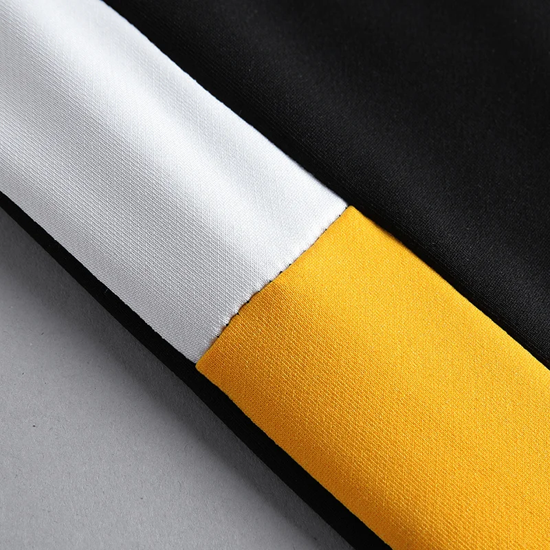 

Tracksuit Men Summer Casual Sets Jogger Striped Short Sleeve Tee Sweatsuit 2PC+Sweatshorts Male Patchwork Design Fashion Suit