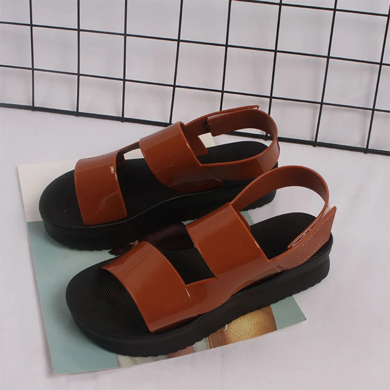 

Women's Thick Bottom Pvc Slippers Flat Hook Loop Breathable Non-slip Slipper 2021 New Ladies Outdoor Beach Casual Fashion Shoes