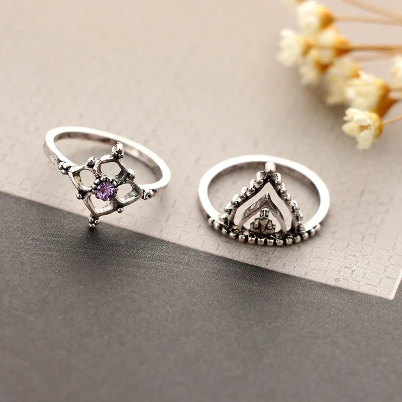 

7 Pcs Women's Hollow Flower Vintage Purple Crystal Joints Rings