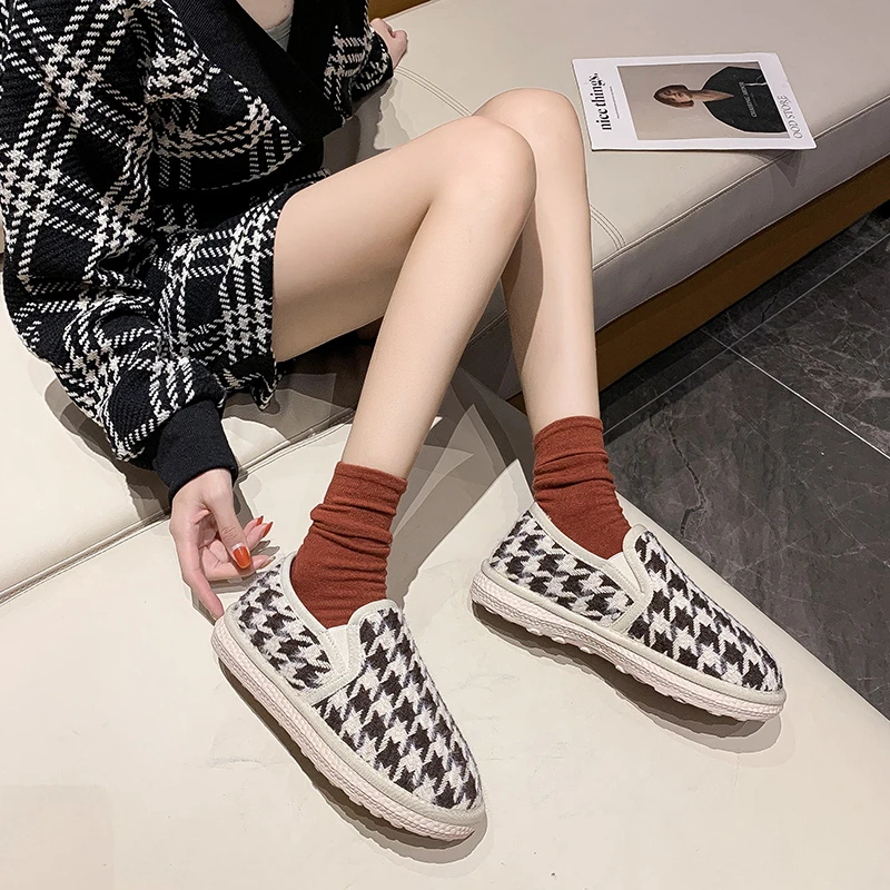 

Women Winter Ankle Boots Leopard Suede Leather Snow Boots Plush Natural Fur Warm Slip-on Ladies Shoes Flats Home Cotton Shoes