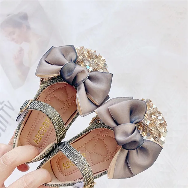 Новинка 2020 элегантные детские сандалии принцессы из искусственной кожи Детские