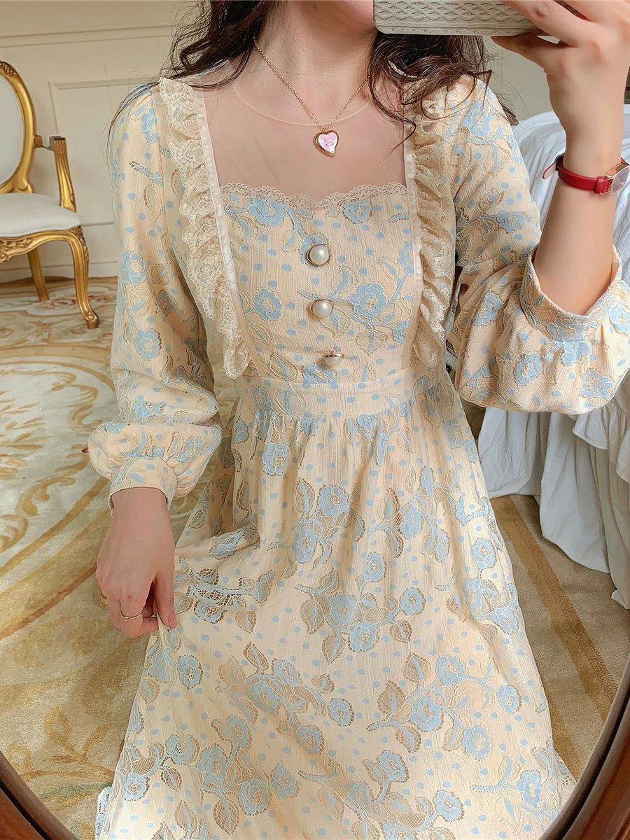 

South France Sunshine Rose French 2021 New Spring and Summer Temperament Thin Break Gentle Lace Dress
