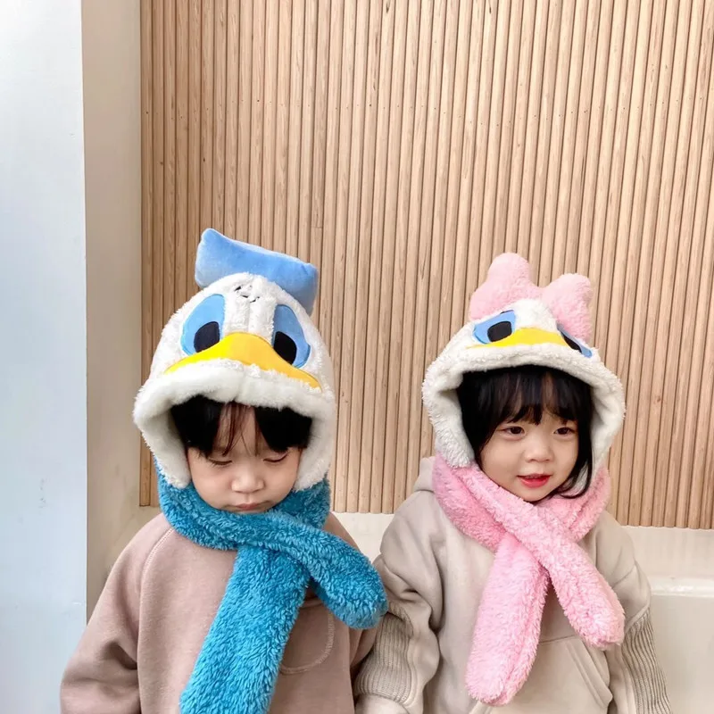 

2021 Disney for Cute Mickey Donald Duck Plush ear cap children's vacation thickened warm hat scarf
