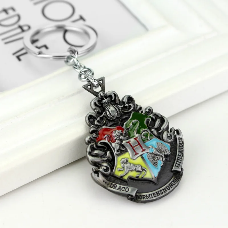 ZXMJ Harried Хогвартс Гриффиндор Hufflepuff Slytherin Ravenctaw школа Гончаров брелок Горячая фильм ювелирные изделия для фанатов подарок - Цвет: 6