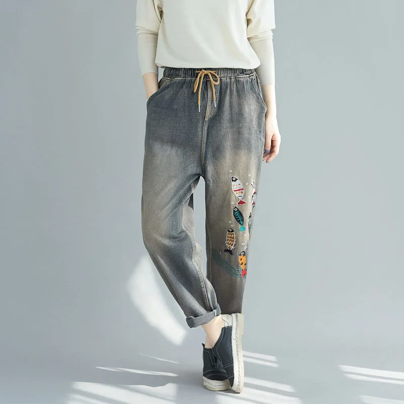 

Korean Fashion Baggy Jeans Pants Women Spring Cartoon Embroidery High Waist Denim Harem Pants Plus Size Loose Ripped Trousers