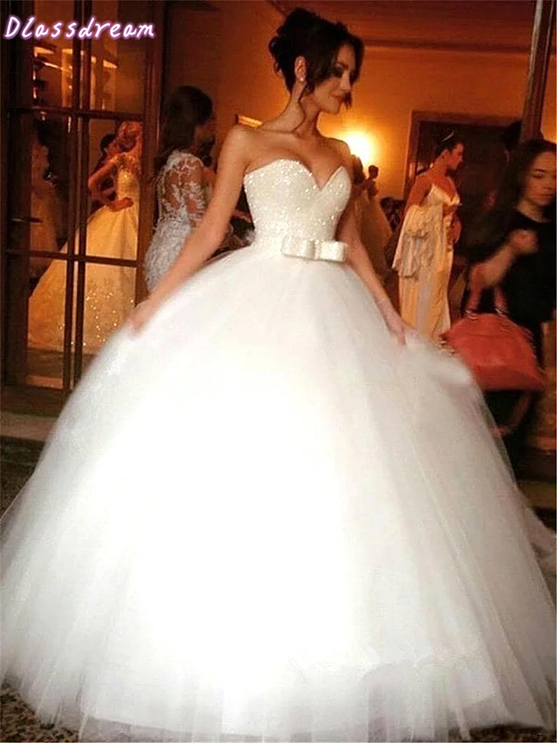

Wedding Dress 2020 White Ball Gown Tulle Beading Top Strapless V-neck Sleeveless Floor Length Bridal Dress платья знаменитостей