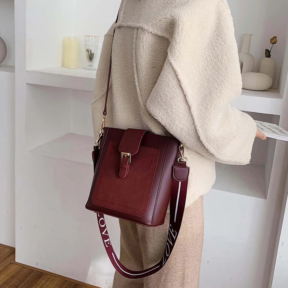 Модная брендовая сумка ведро женская кожаная мессенджер дизайнерская через