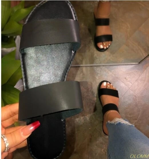 

Hot Sale 2020 new women's shoes summer fashion flat sandals slippers outdoor beach shoes leather pattern transparent slippers