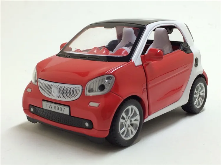 1:32 Масштаб Smart Fortwo литая под давлением металлическая модель автомобиля игрушка автомобиль со звуком светильник Коллекция - Цвет: Красный