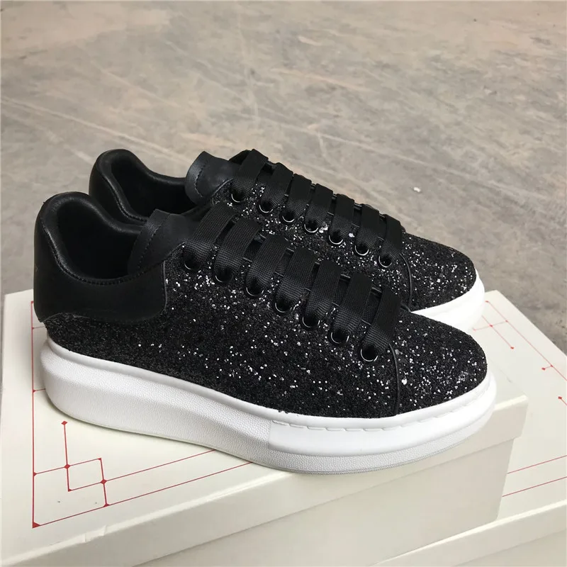 

Europe station new sports shoes covered with rough black sequins golden onion, very shining charming, cool street style and hazy