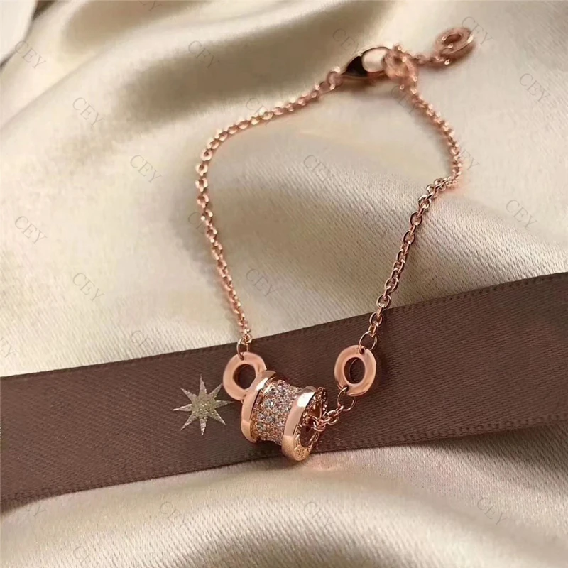 

S925 sterling silver famous luxury full brick bracelet high-end temperament to attend the banquet Valentine's Day gift