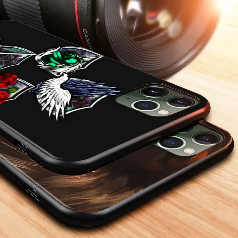 

Anime Attack on Titan For Apple iPhone 12 Pro Max Mini 11 Pro XS Max X XR 6S 6 7 8 Plus 5S SE2020 Black Phone Case