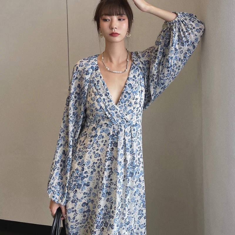 

2021 Autumn Winter Long Sleeve Floral Chiffon Dress Women Korean Style Sexy V-neck Printed Midi Dresses Vintage Casual Party