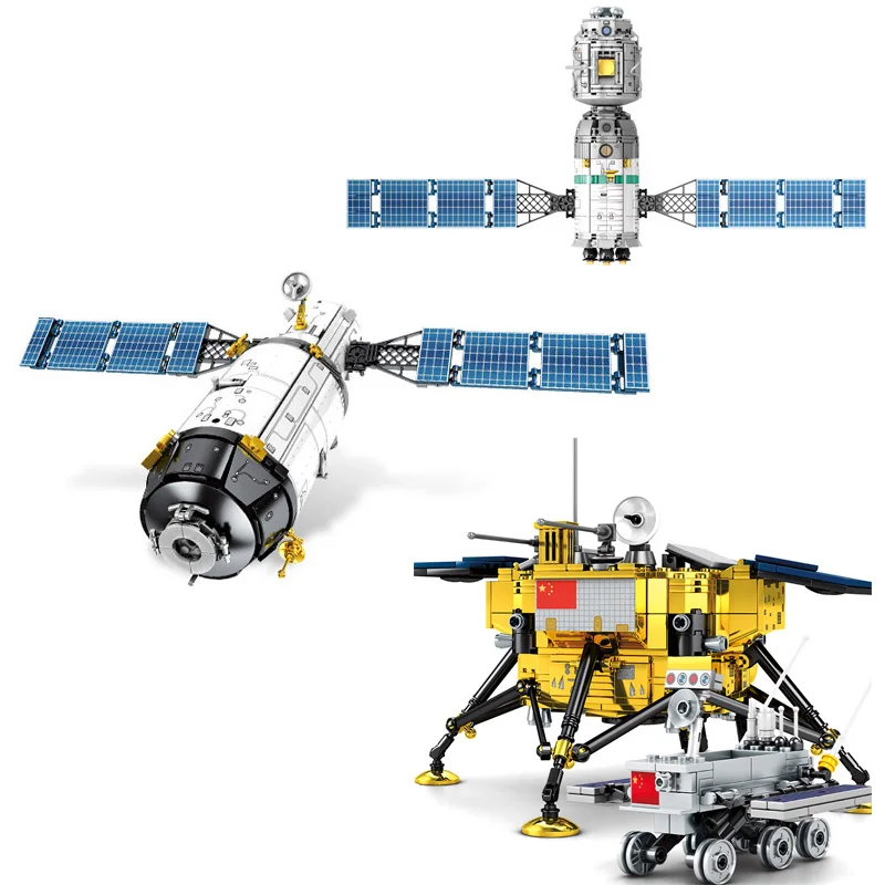 

City Lunar Lander Building Blocks Spaceship Spaceport Classic Movie Airship Car Model Creator Cosmonaut Figures Bricks Kids Toys