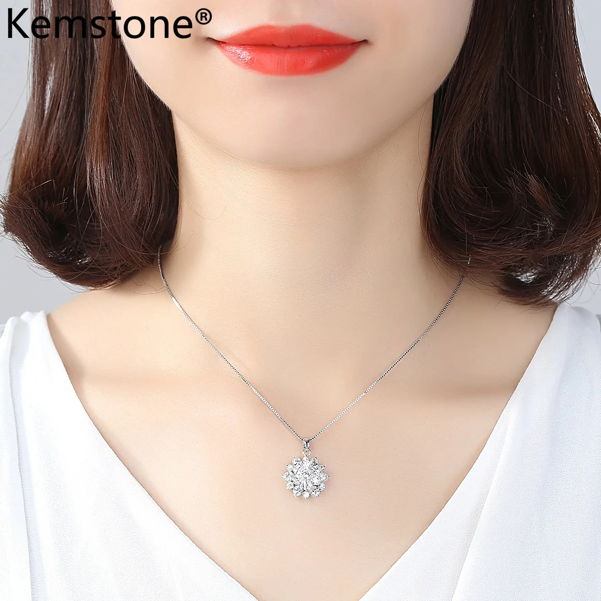 Ожерелье женское с кулоном в виде цветка из циркона | Украшения и аксессуары