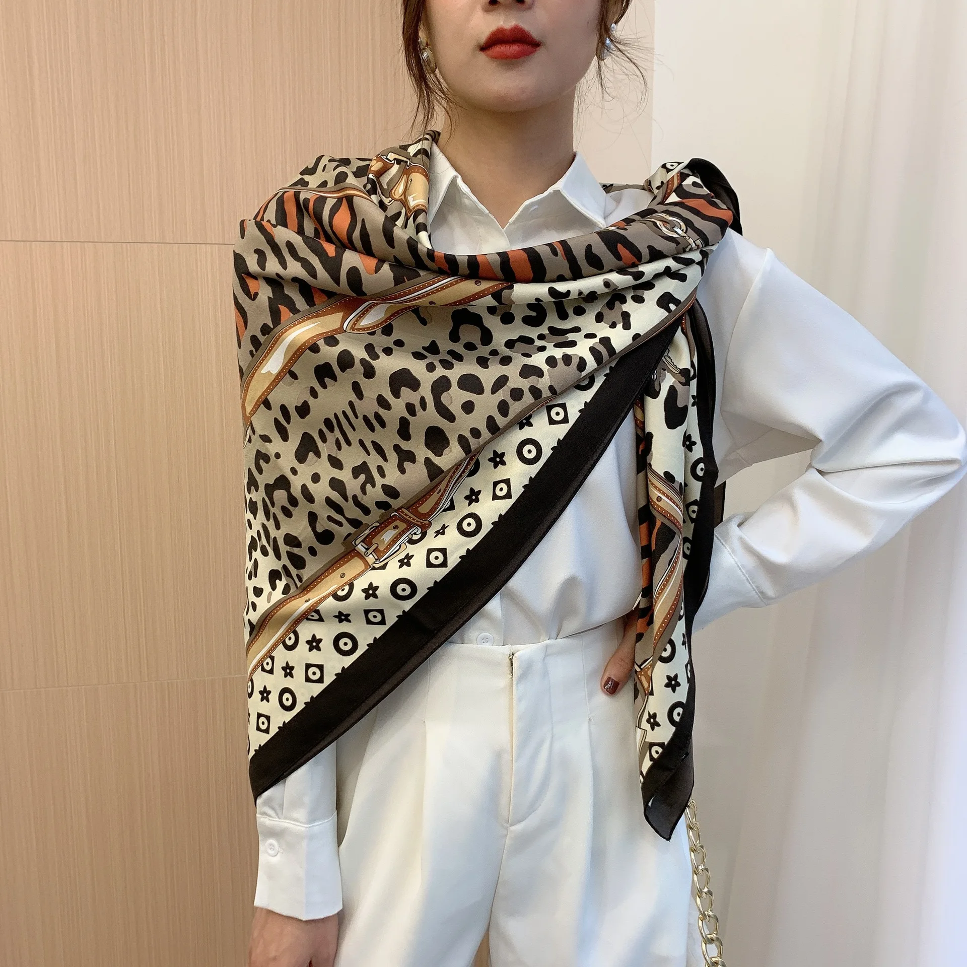 Платок женский Шелковый 130*130 см |