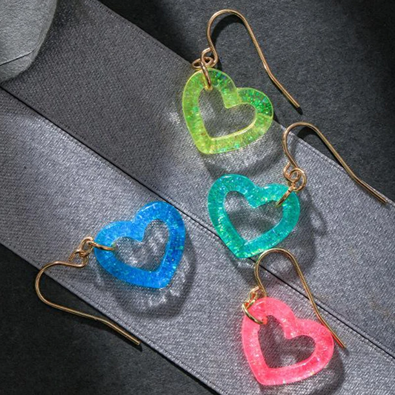 

Transparent Resin Heart Earring Pink Blue Acrylic Big drop Earring S925 Needle Western Hyperbole 2021 New Design Charm Jewelry