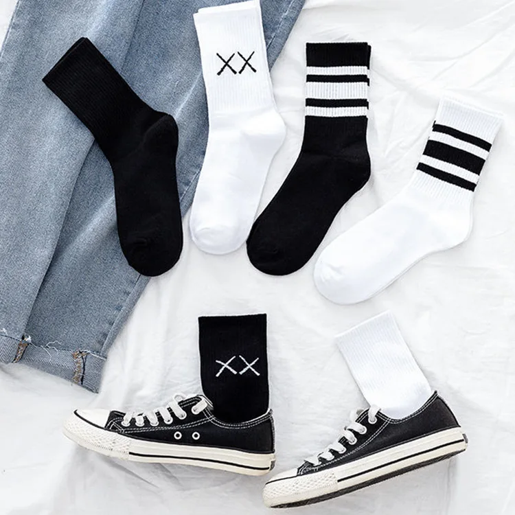 

3 Pairs of Men's and Women's Socks Korea Harajuku Retro Streetwear Stockings White Black Ladies Casual Socks harajuku socks