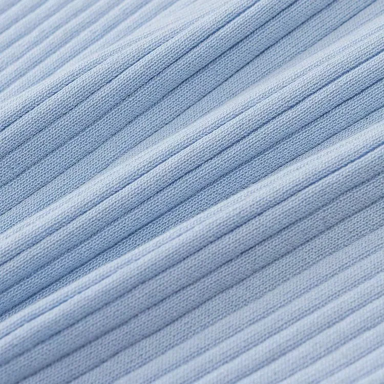 Женский трикотажный комбинезон однотонный с коротким рукавом классическое