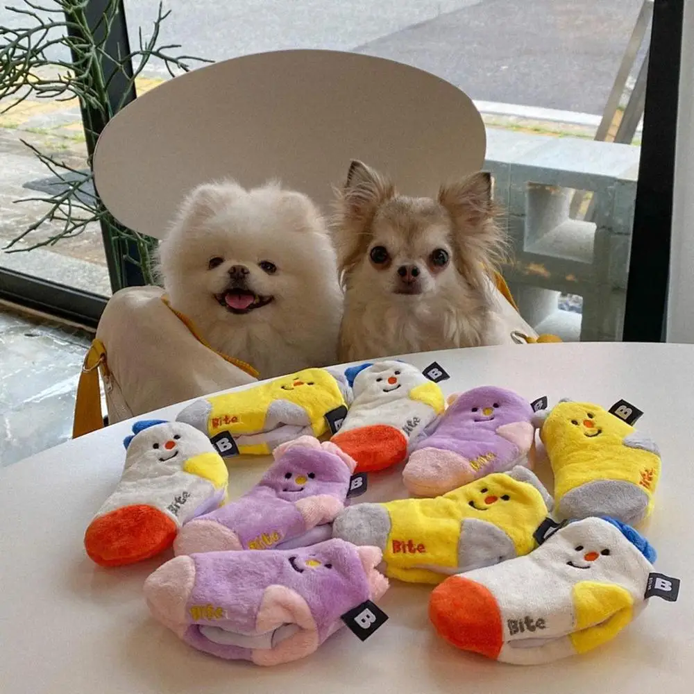 

Korean Plush Squeaky Socks Dog Toys Bite-Resistant Clean Dog Chew Puppy Training Toy Soft Pet Supplies Cat Mint toy