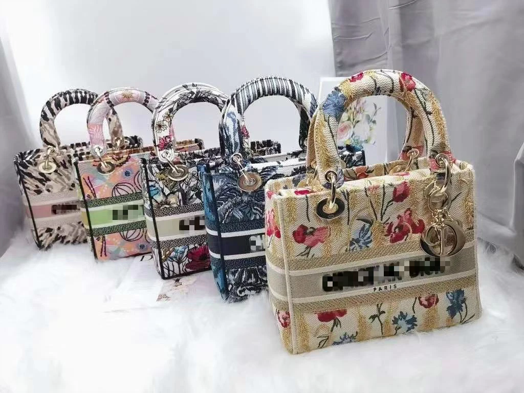 

Embroidery Tote Bags for Women 2021 Top Designer Luxury Handbags Lady's New Fashion Shoulder bag High Quality Shopping Bag