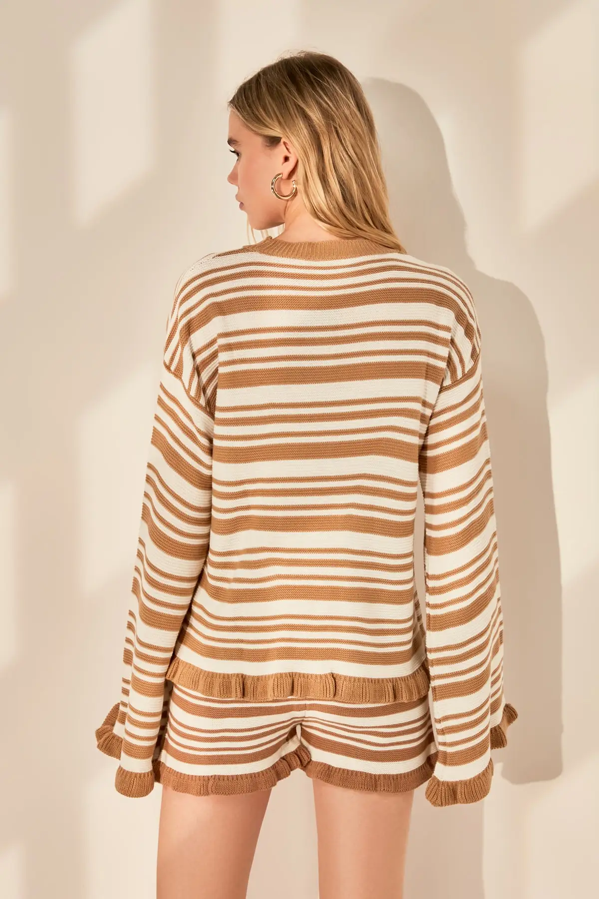 

Trendyol Striped Knitwear Sweater TWOAW21KZ1051