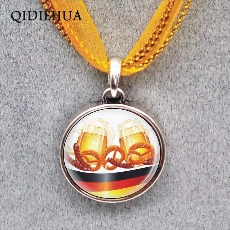 Ожерелья подвески круглой формы с подвесками из немецкого Октоберфеста кабошона