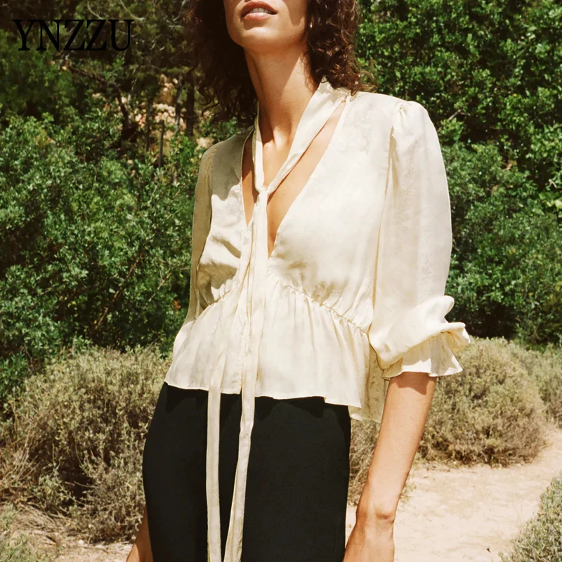 Sexy Floral Jacquard Women blouse With bow 2020 Autumn Spring Flare sleeve Female Loose shirt tops Ladies wear Chic YNZZU YT909 | Женская