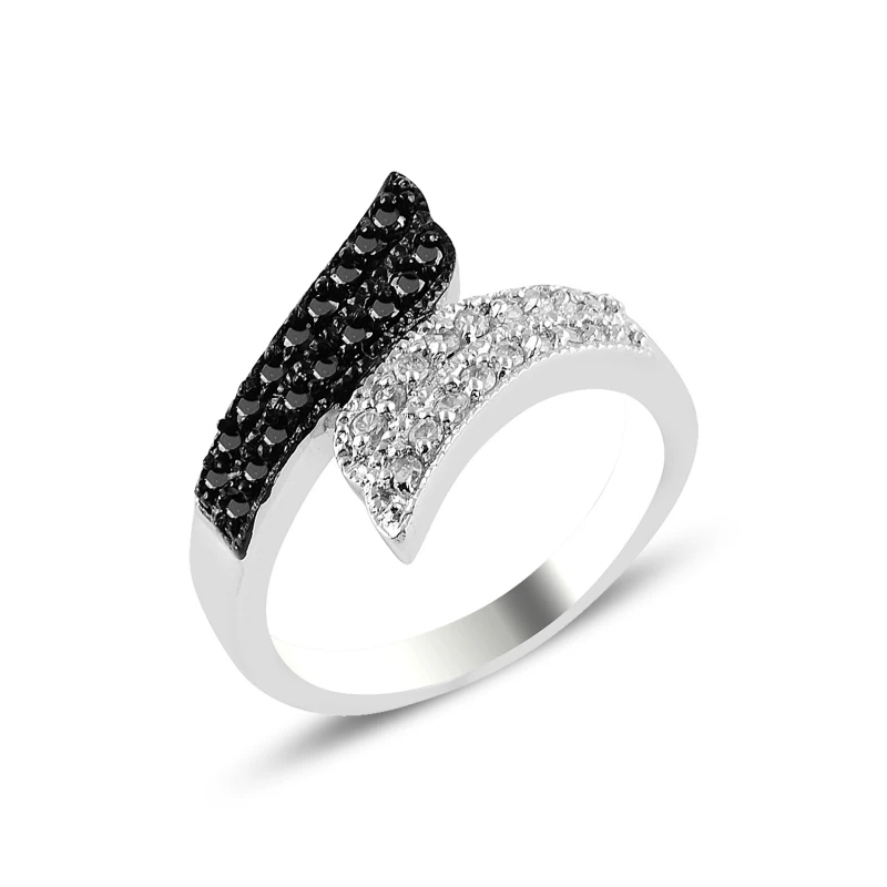 

Серебряное циркониевое кольцо Silverlina