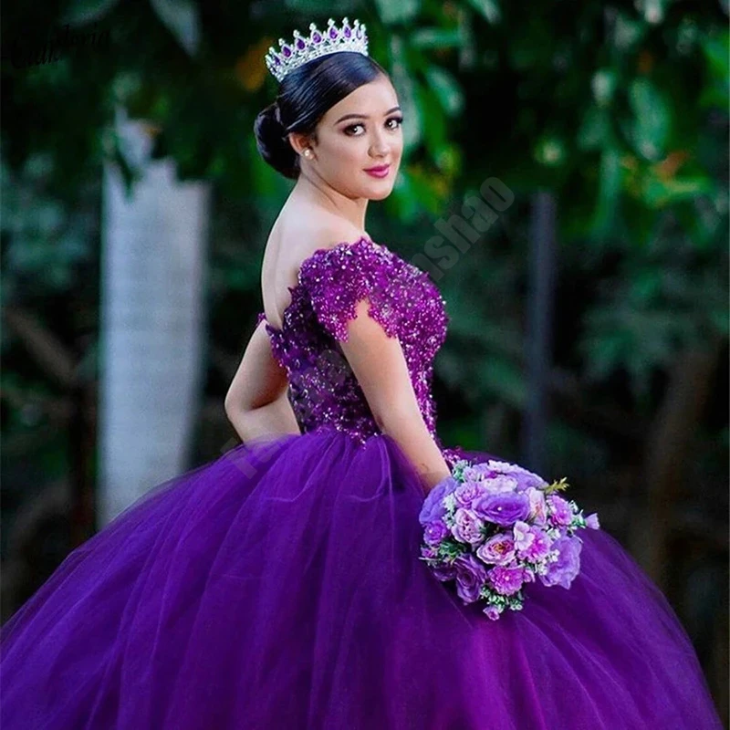 Официальное женское бальное платье с открытыми плечами и коротким рукавом