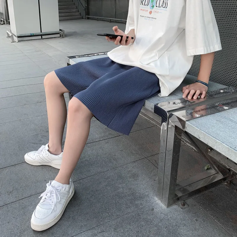 

Summer Pleated Shorts Men's Fashion Solid Color Loose Casual Shorts Men Streetwear Wild Korean Five-point Pants Mens S-5XL