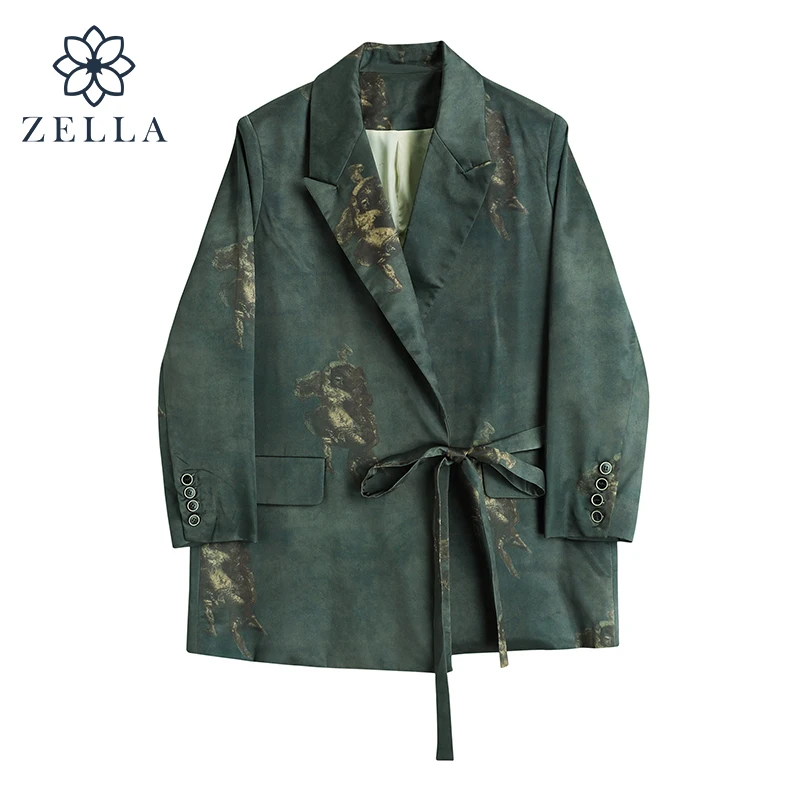 

Coats & Jackets