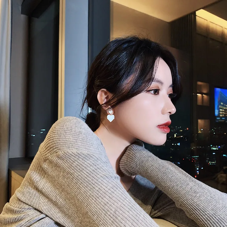 

New Korean White Drip Peach Heart Hoop Earrings for Women Gold Color Pendant Ear Rings Minimalist Wedding Jewelry