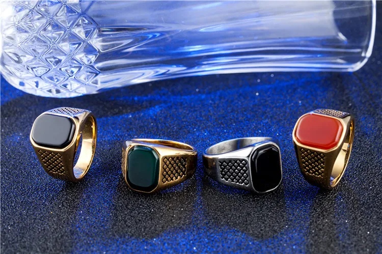 

Wholesale New Fine Jewelry Gold Color Men Finger Ring Male Jewelry Luxury Enamel Male Rings Party Wedding Black Stones Rings