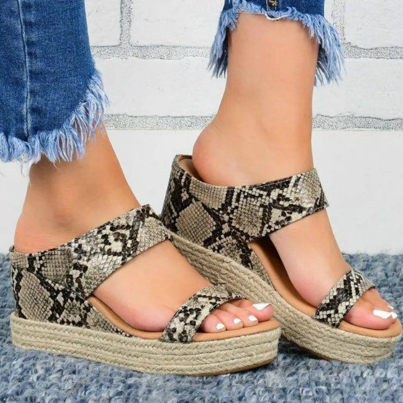 

2020 Shoes Women Sandals Summer Bottom Flat Sandals Women European American Style Ladies Shoes Size 35-43