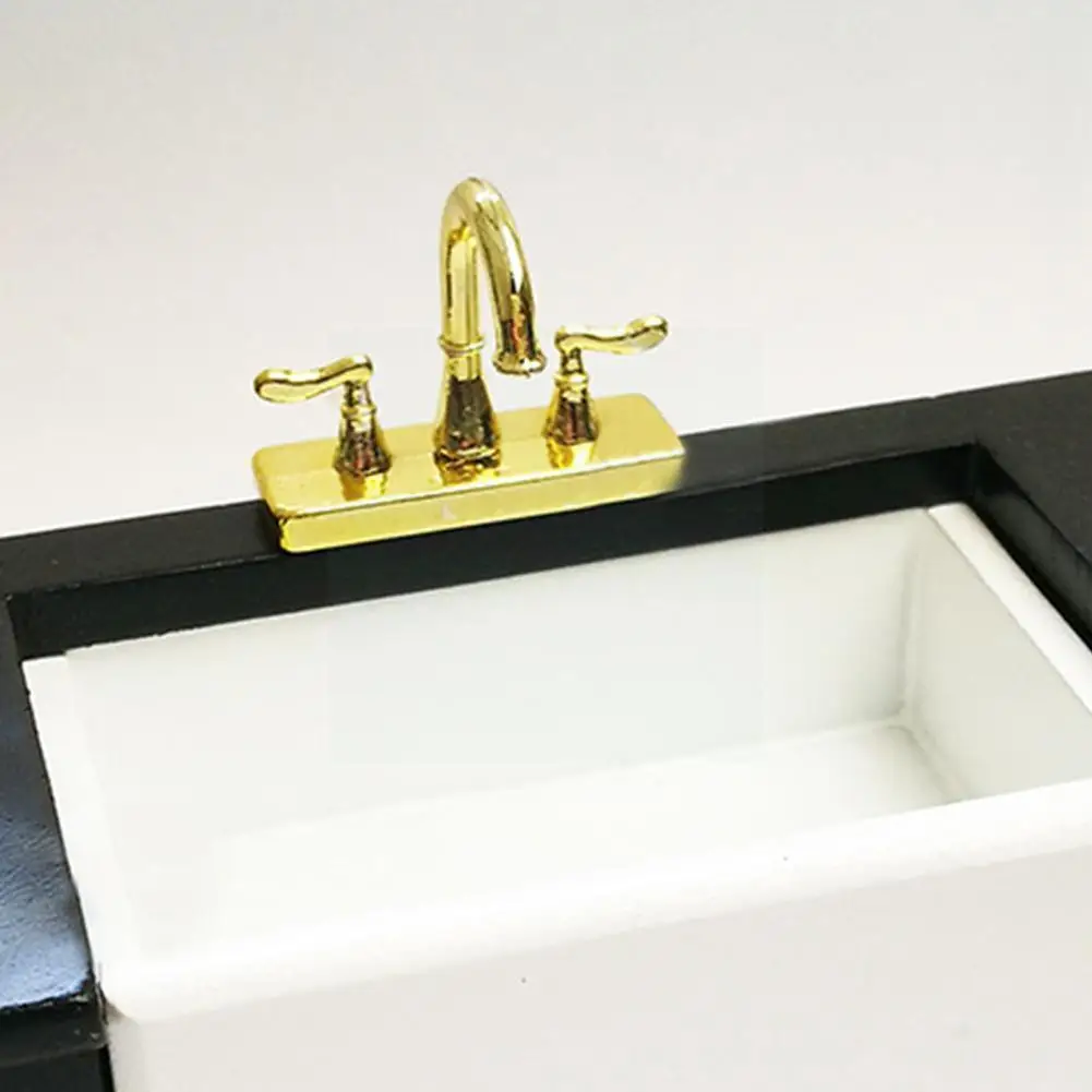 

Mini Alloy Bathtub Faucet Simulation Water Tap 1/12 Dollhouse Model For Dolls Miniature Toys House Decoration L8Z2
