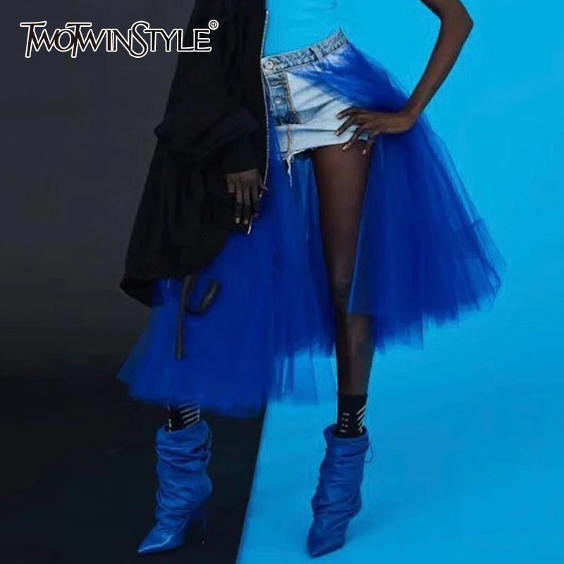 

Женская джинсовая юбка TWOTWINSTYLE, повседневная юбка средней длины с высокой талией и разрезом, модная одежда