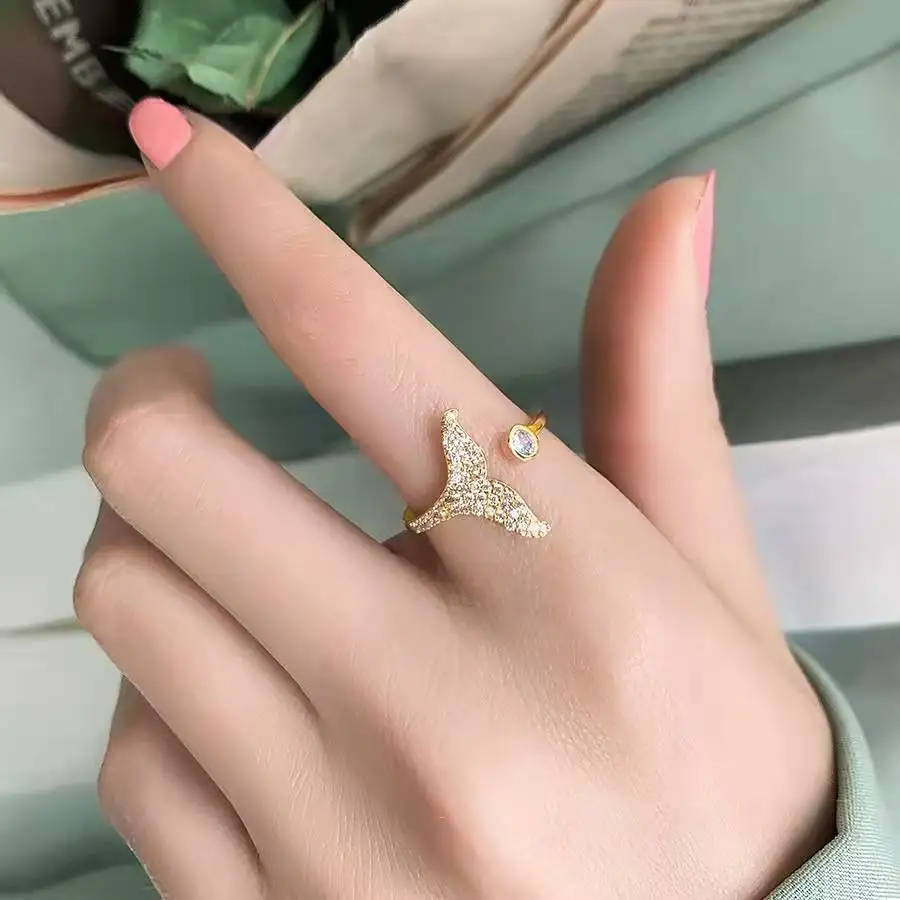 

Женское кольцо на указательный палец, открытое в виде рыбьего хвоста