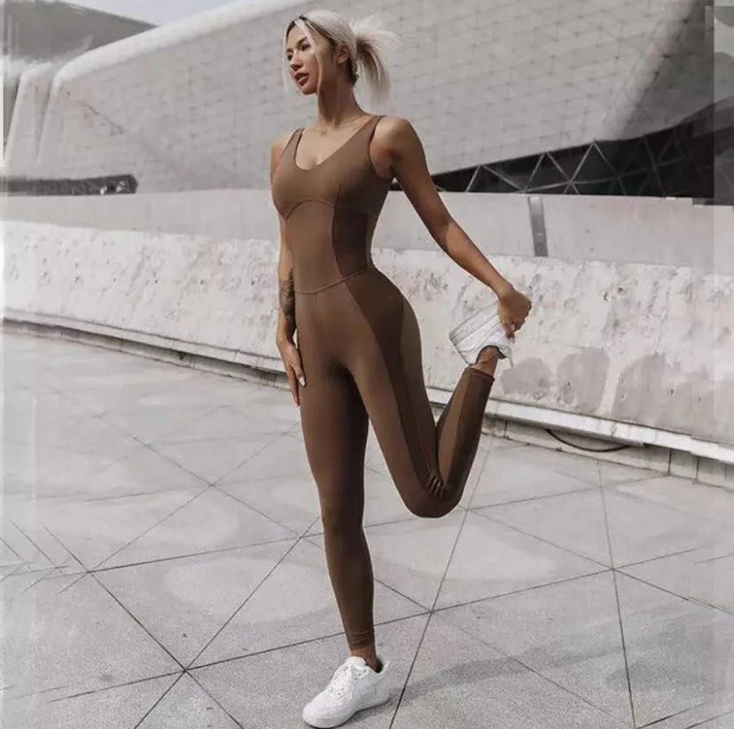 

One piece Yoga Sets Women Sleeveless Gym Clothing Fitness Jumpsuit Sports Suit with Padded Back Strap Cross Dance Rompers V-neck