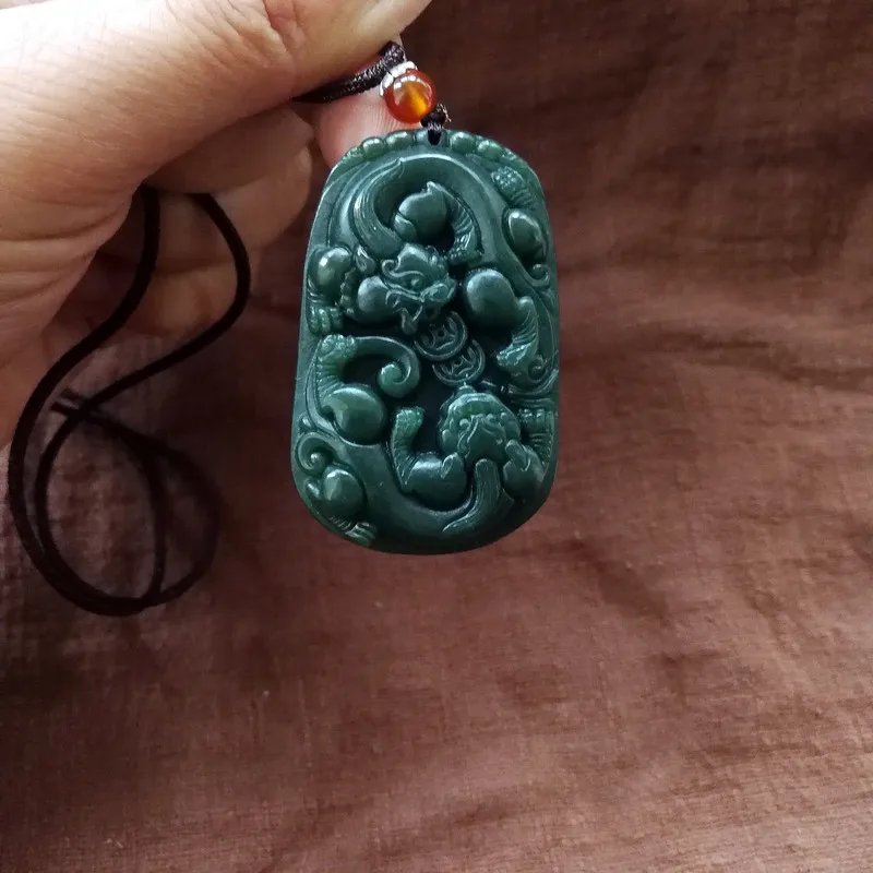 Ожерелье из натурального нефрита с подвеской в виде тигра ювелирные изделия