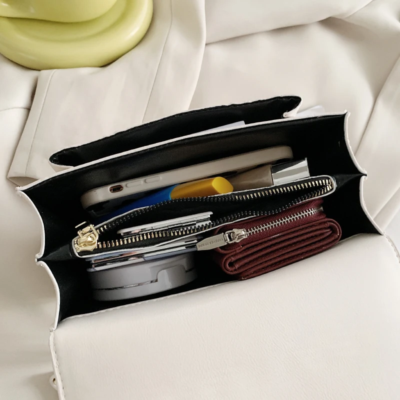 

YILIAN Fashionable alligator print lady bag 2021 new chain cross-body bag versatile trend high appearance level small square bag