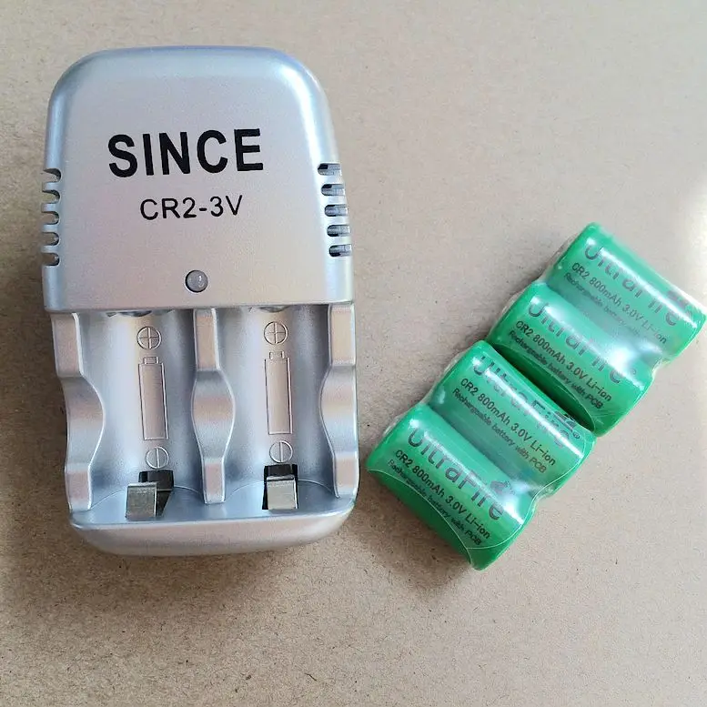 Новое зарядное устройство 3 в CR2 + 4 шт. Аккумуляторная батарея 15270 800 мАч цифровая