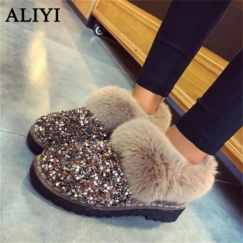 Теплые зимние лоферы Новинка Блестящие стразы на меху женские слипоны плоской