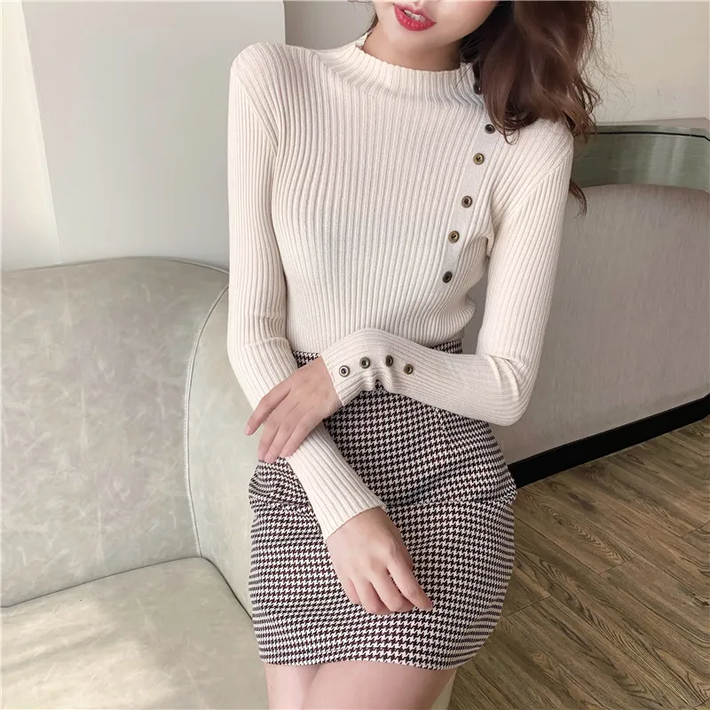 Осенне-зимний вязаный свитер с длинным рукавом и утолщенной базой приталенный в