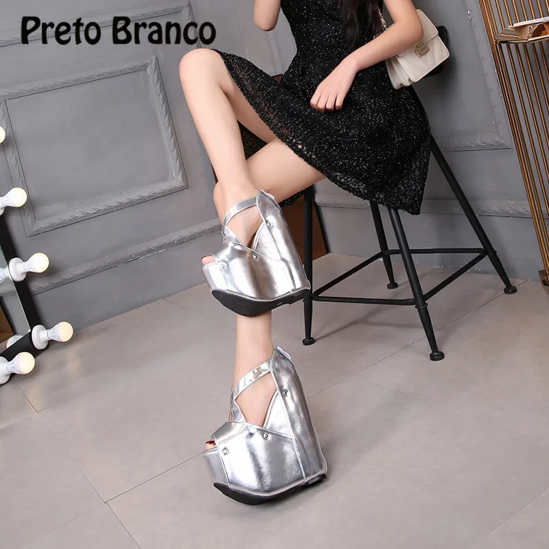 

PRETO BRANCO 2021 Summer Style Slanted Heel Platform Nightclub Women's Sandals Cross Belt Muffin Shoes 18cm Women Sandals ZYW