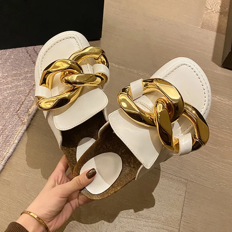 

2020 New Shoes Design Chain Closed Toe Half Slippers Women's Outer Wear Flat Mules Loafers