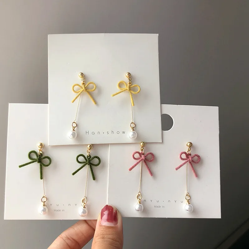 

Green Bowknot Beautiful Long Clip Earrings Multi Simulated-pearls Pendant Earring for Women