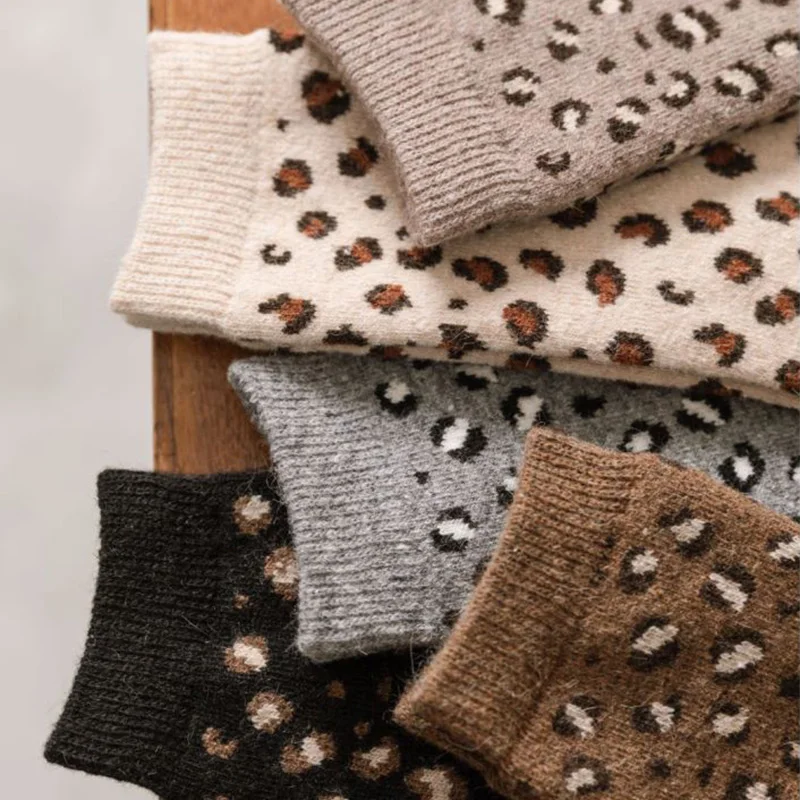 3 Pairs Fashion New Leopard Women Socks Set Cotton Thicken Cold Protection Foot Wool Socks Long Girl Style Outdoor Sports Sokken