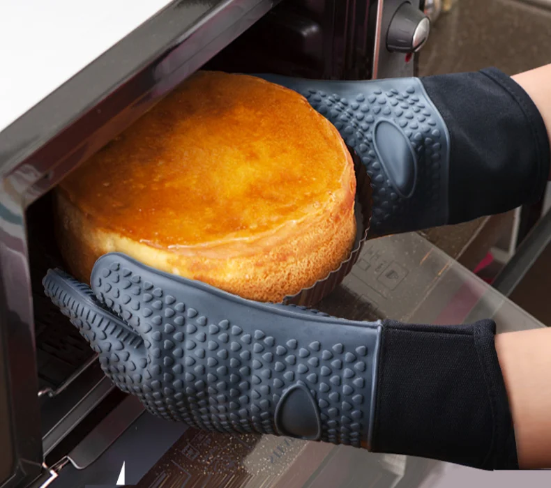 

2Pieces Kitchen Heat-Resistant Oven Gloves Barbecue Grill Silicone Cooking Gloves One Pair BBQ Gloves With Long Sleeve Baking